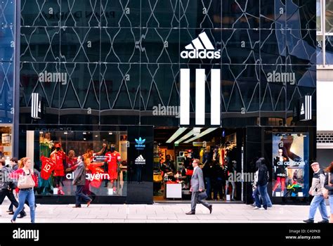 adidas town center